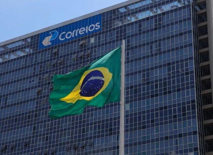 Correios anunciam escala 12×36 e funcionários prometem reação