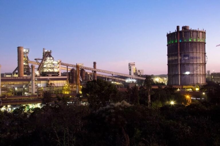 Gerdau celebra 40 anos da Usina Ouro Branco como símbolo da força da indústria do aço no Brasil
