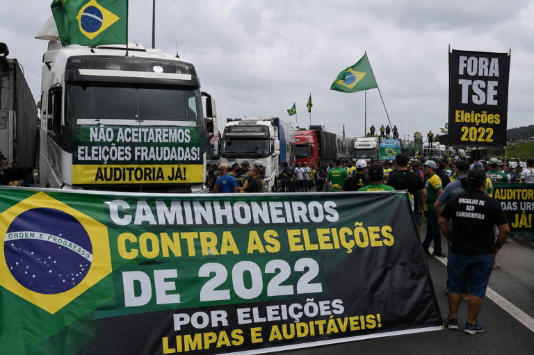 Deputados aprovam anulação de R$ 7 bilhões em multas de Moraes a caminhoneiros