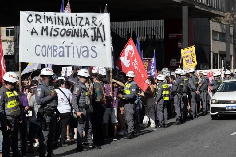 PL da Misoginia ameaça criminalizar até críticas legítimas a mulheres