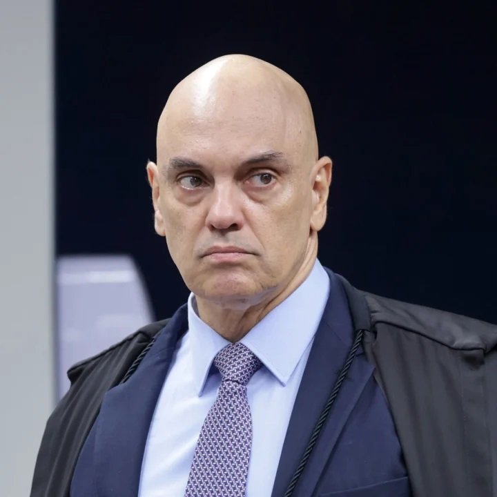 Ações contra Flávio Bolsonaro e dosimetria recolocam Moraes na mira da Lei Magnitsky