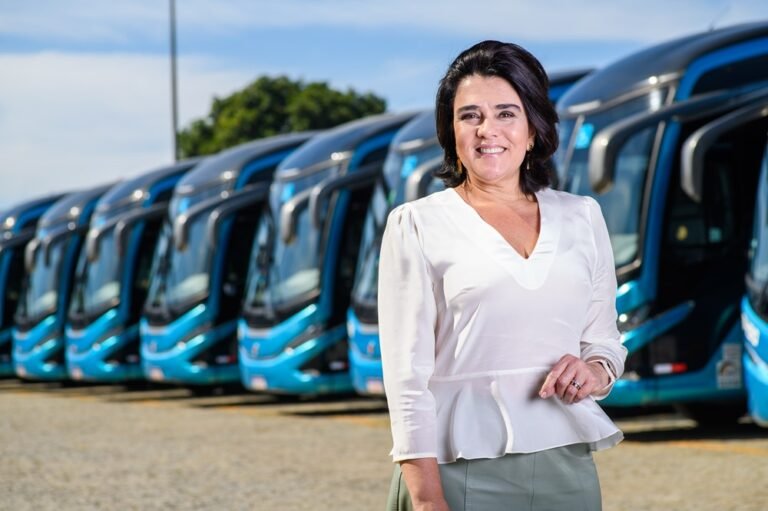 Viação Águia Branca, oitenta anos de história