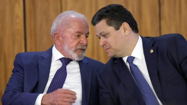 Pressa para aprovar fim da escala 6×1 ameaça empresas e pode subir preços